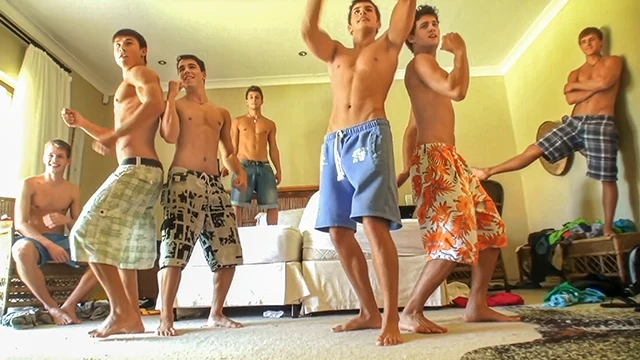 Dancing Queens - KinkyAngels